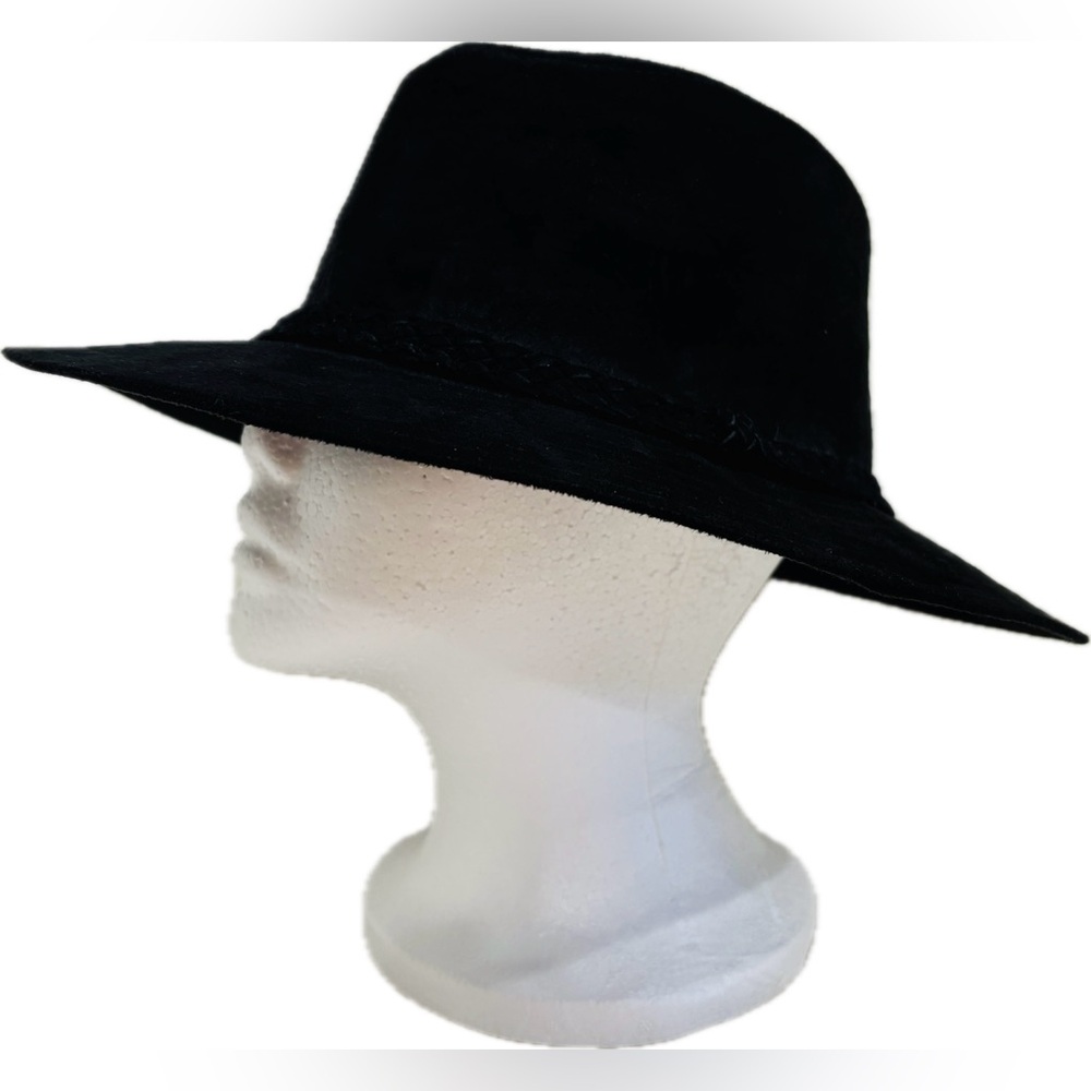 Elegant Faux Suede Hat